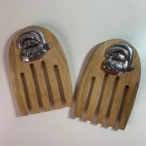 Bamboo Wooden Santa Pasta Salad Claws Christmas Dinner Serving Forks 6 x 4"